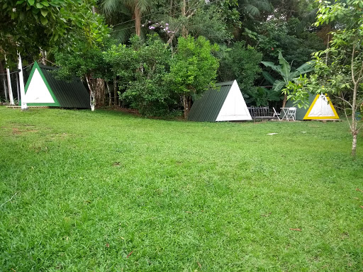 Camping e Pousada Cachoeira do Perequê - Peruíbe - Image 3