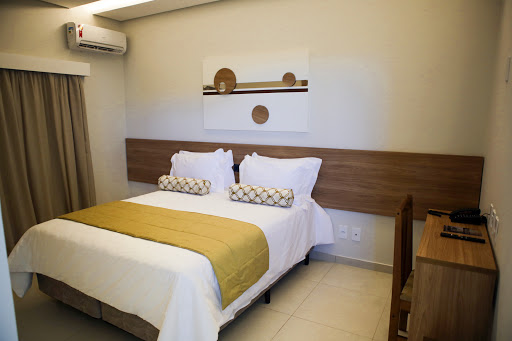 Regional Plaza Hotel - Image 2