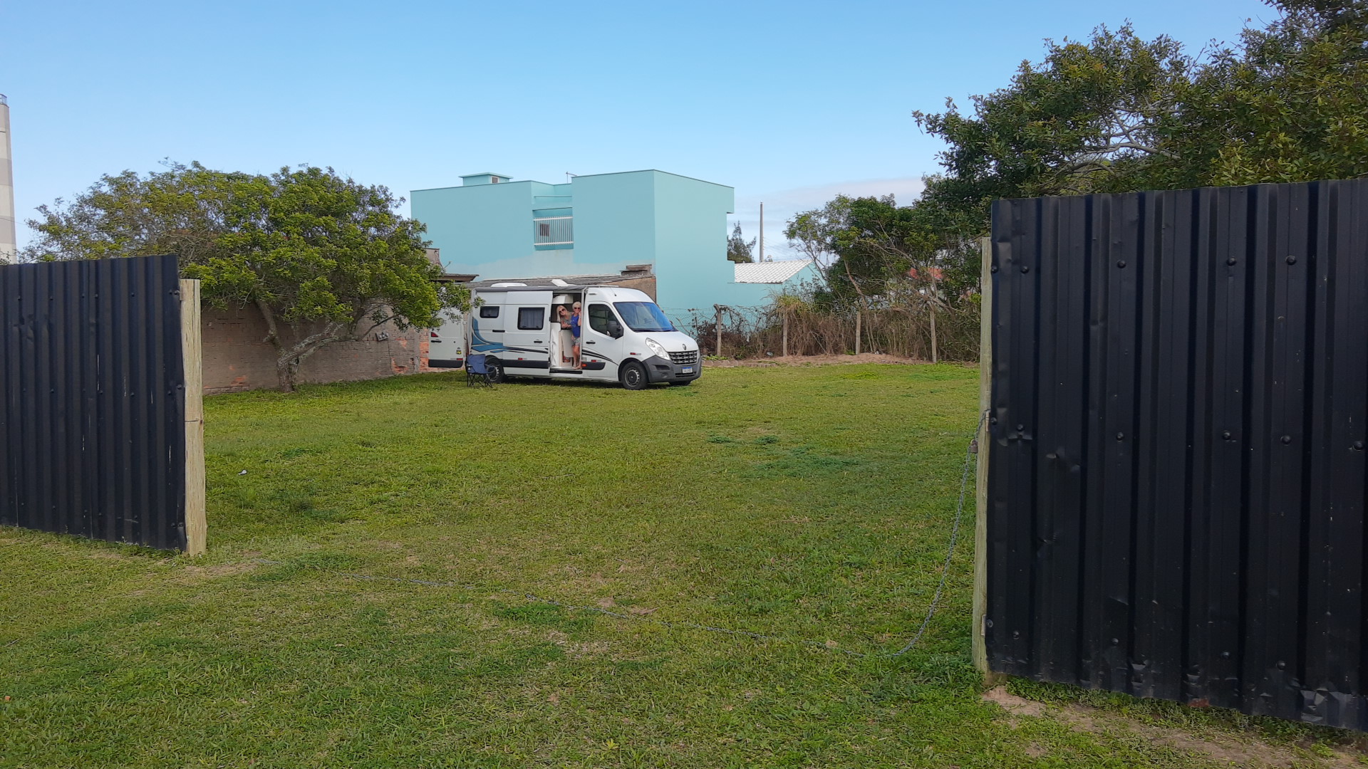 Parking OVERLAND MOTORHOME - Image 3