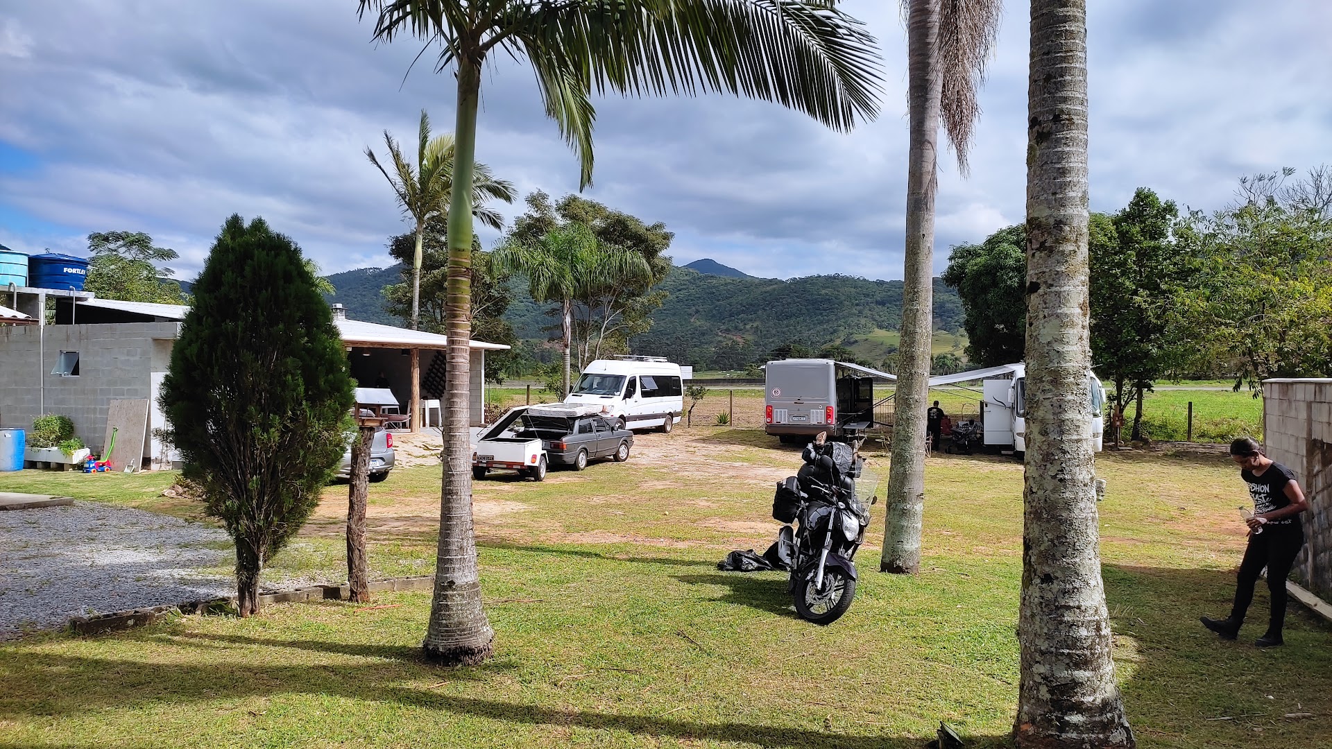 Apoema Camping. - Image 2