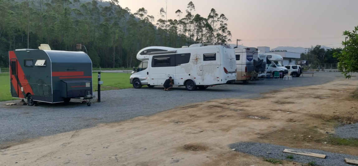 Camping Motorpoint - Imagem 2