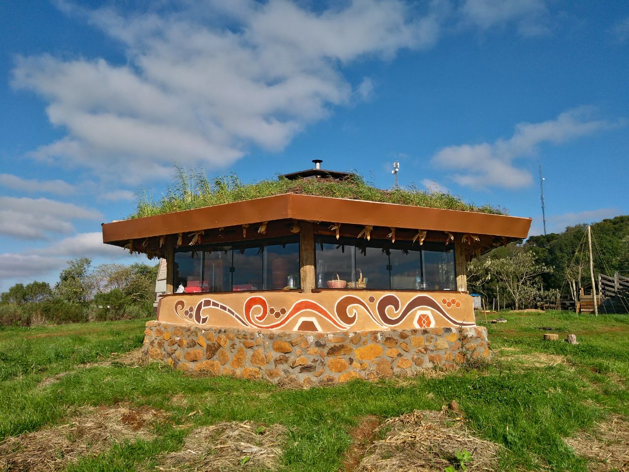 Terra da Árvore Redonda - Main Image